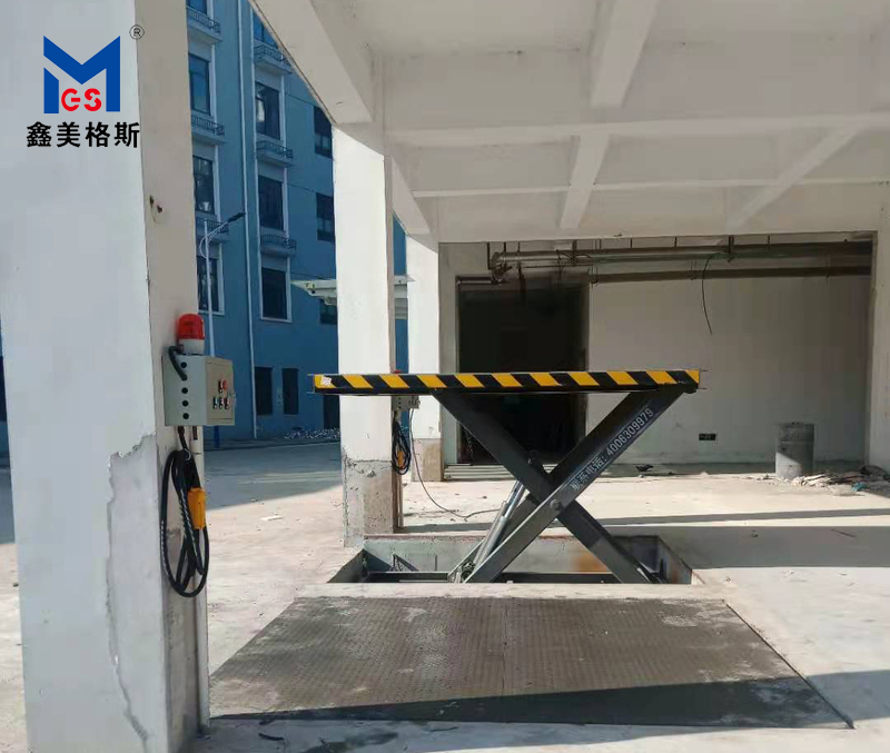 江蘇省靖江市魚婆農(nóng)副產(chǎn)品批發(fā)市場訂購6臺固定剪叉式升降平臺